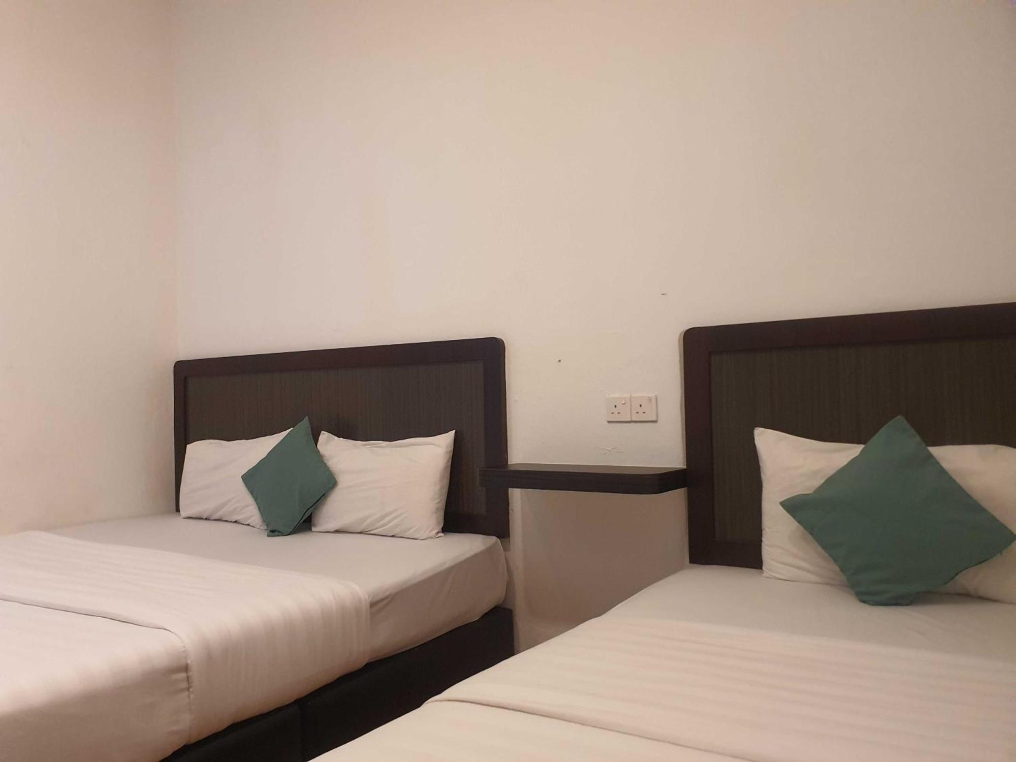 Oyo 91053 Signature Inn Miri Exterior foto